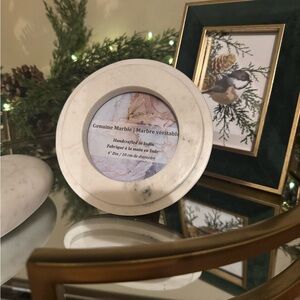 Genuine Marble Round Picture Frame – 4” Diameter – Handcrafted – New